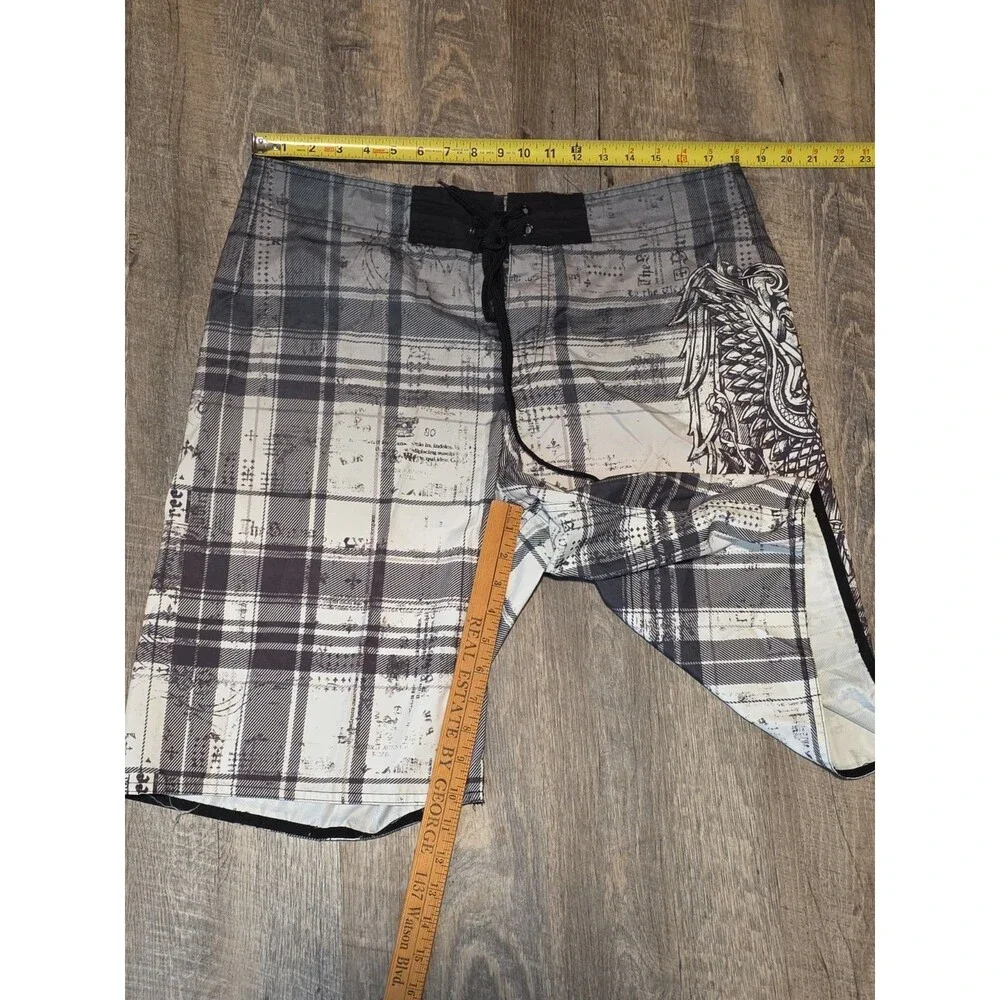 Machine Ornamental Board Shorts Men's Size 36 Eagle Shield Black White Swimming